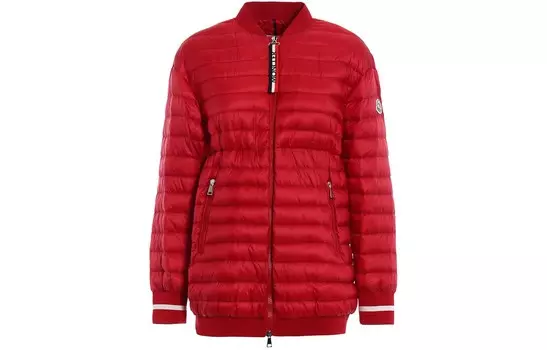 Пуховик женский красный Moncler