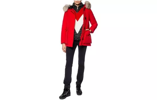 Пуховик женский красный Moncler