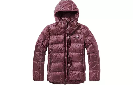 Пуховик женский красный The North Face, красный