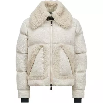 Пуховик женский светло-бежевый Moncler