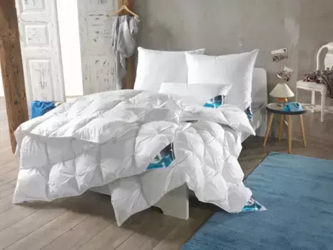 Пуховое одеяло Haeussling "Hygge Home 155х220 см, белый