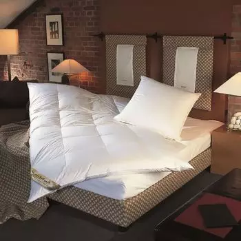 Пуховое одеяло Hochsteg Cuddle Time размером 135х200 см - с 90% пуха и внутренней перемычкой 10 см Meivita