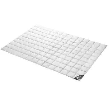 Пуховое одеяло Spessarttraum Мой ангел Наполнитель: 100 % гусиный пух Чехол: 100 % хлопок Размер 155x220 см Толщина ЭКСТРА ЛЕГКИЙ