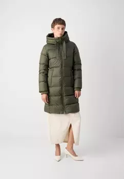 Пуховое пальто COAT WITH HOOD WELT POCKETS DRAWSTRING AT HOOD TUNNEL Marc O'Polo, оливковый
