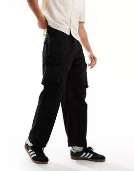 Pull&Bear — брюки карго из нейлона с парашютом черного цвета