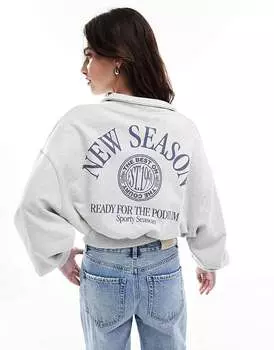 Pull&Bear – Короткая толстовка светло-серого цвета с воротником-поло и принтом