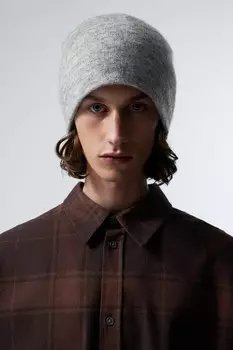 Пушистая шапочка Weekday, серый