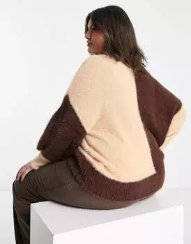 Пышный джемпер Violet Romance Plus в коричневых колор-блоках Violet Romance