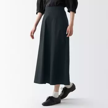 Расклешенная юбка, которая легко сохнет MUJI, черный