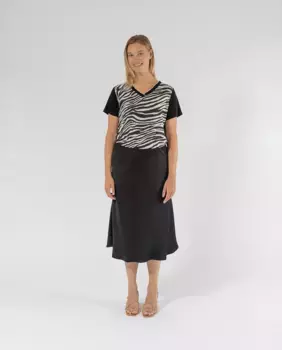 Расклешенная юбка миди October, черный