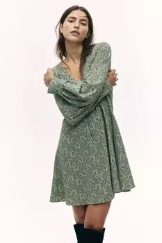 Расклешенное платье H&M, зеленый