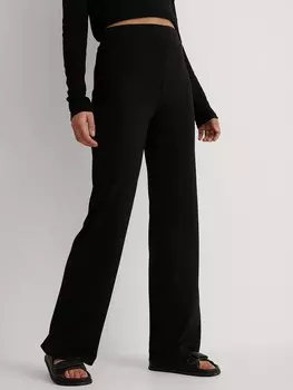 Расклешенные брюки NA-KD, черный