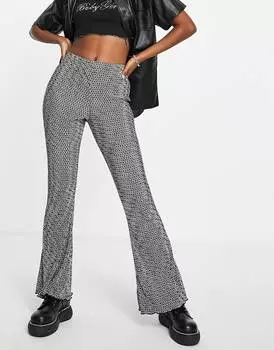 Расклешенные брюки плиссе Topshop с геометрическим цветочным принтом