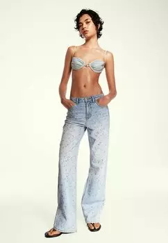 Расклешенные джинсы Bershka, цвет Light Blue Denim