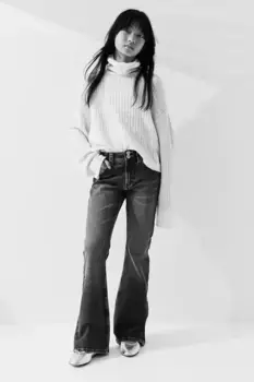 Расклешенные джинсы H&M, синий