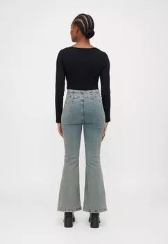 Расклешенные джинсы ONLHUSH CORSAGE ONLY Petite, темно-синий