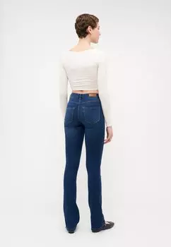 Расклешенные джинсы ONLROYAL ONLY Tall, темно-синий деним