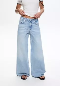 Расклешенные джинсы PULL&BEAR, цвет Light Blue Denim
