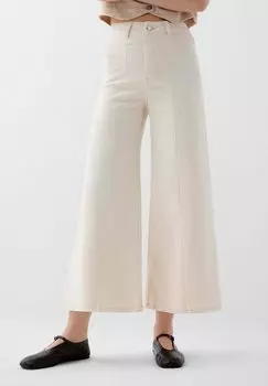 Расклешенные джинсы Scalpers, молочный