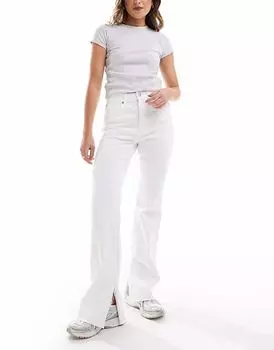 Расклешенные джинсы Stradivarius D74 белого цвета