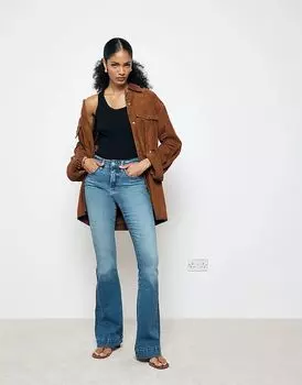 Расклешенные джинсы в полусливовом синем цвете River Island