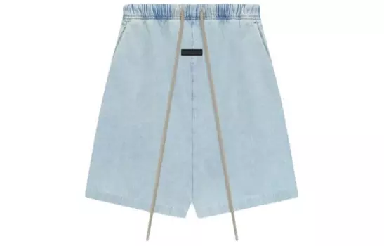 Расслабленный короткий Fear Of God Essentials, цвет Wash denim /Light Washed Denim
