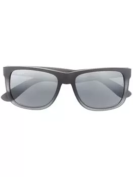 Ray-Ban солнцезащитные очки в квадратной оправе, серый