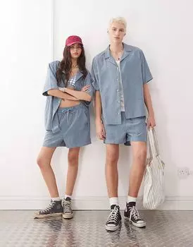 Reclaimed Vintage - Синие вельветовые шорты унисекс