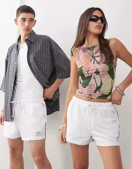 Reclaimed Vintage унисекс airtex укороченные фестивальные шорты белого цвета