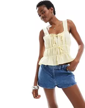 Reclaimed Vintage — желтый топ со шнуровкой спереди и присборенными деталями