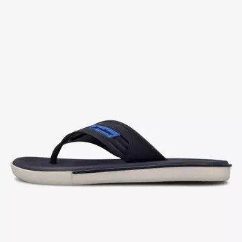 Реклама шлепанцев со стрингами Rider