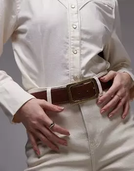 Ремень с прямоугольной кованой пряжкой коричневого цвета Mango