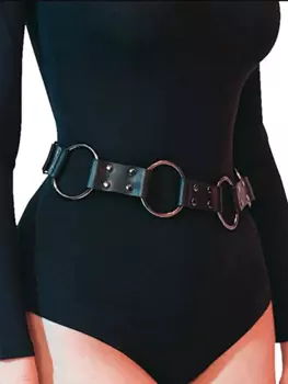 Ремень с шипами и кольцами, черный