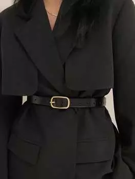 Ремень с золотой пряжкой овальной формы, черный