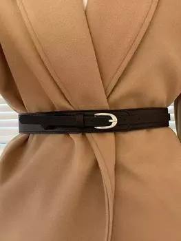 Ремень женский кожаный с коричневой пряжкой, черный