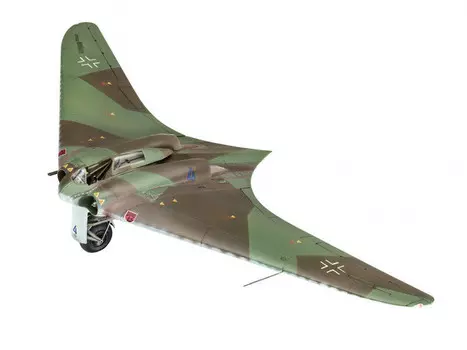 Revell, Horten Go229 A-1 1/32, Комплект модели