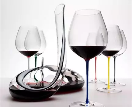 Riedel FATTO A MANO PINOT NOIR РОЗОВЫЙ 1 штука 490000P07, прозрачный