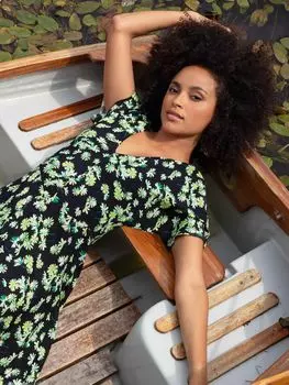 Ro&Zo Daisy Свободное платье миди с V-образным вырезом и цветочным принтом, зеленое