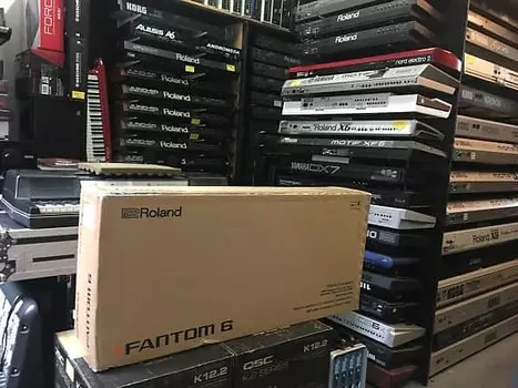 Roland Fantom 6 61-клавишная клавиатура для рабочих станций 2022 Нью-Йорк //ARMENS// Fantom 6 61-Key Workstation Keyboard