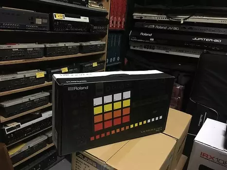 Roland MV-1 Verselab Music Workstation Drum/Pads MV1 //АРМЕНС// Verselab MV-1