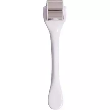 Ролик для лица Revolution Skincare Hydro Bank с охлаждающим льдом