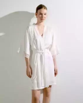 Романтичный атласный женский халат для невест Antigel, цвет Crudo