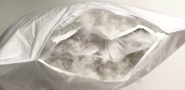 Роскошная 3-камерная подушка Hofmann 60х60 см, набивка мягкий пуховый чехол Betten Hofmann