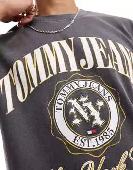 Роскошная непринужденная футболка с логотипом университета Tommy Jeans