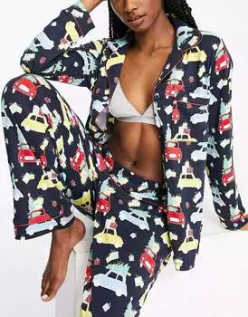 Рождественские машинки Челси Пирс застегиваются в пижаме темно-синего цвета Chelsea Peers