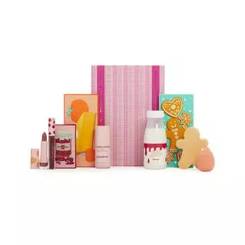Рождественский набор Tasty Hamper Makeup Revolution