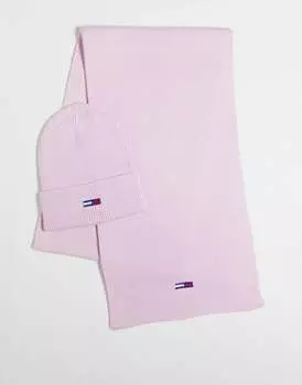 Розовая шапка и шарф с логотипом Tommy Jeans