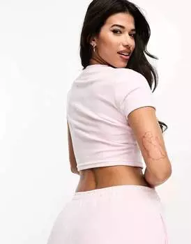 Розовая велюровая укороченная футболка с тиснением Juicy Couture