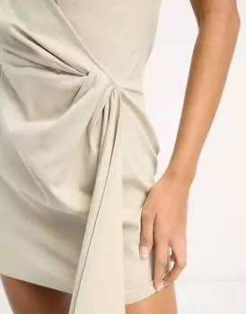 Розовое мини-платье с запахом и заклепками спереди ASOS