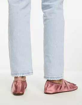 Розовые балетки со сборками и эластичным ремешком ASOS DESIGN Wide Fit Los Angeles